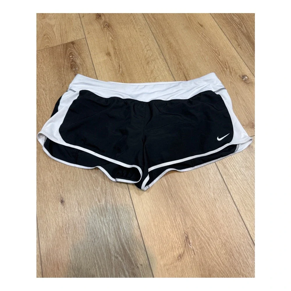 XL Nike Dri-FIT Running Shorts Womens Black White Trim Athletic Gym‎ Workout
